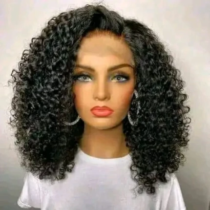 Cabelos cacheado nas cores ruivo, mapiano, preto e castanho